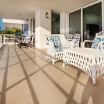 Spacious Condo With Stellar Ocean Views 3Br Nah Ha 201
