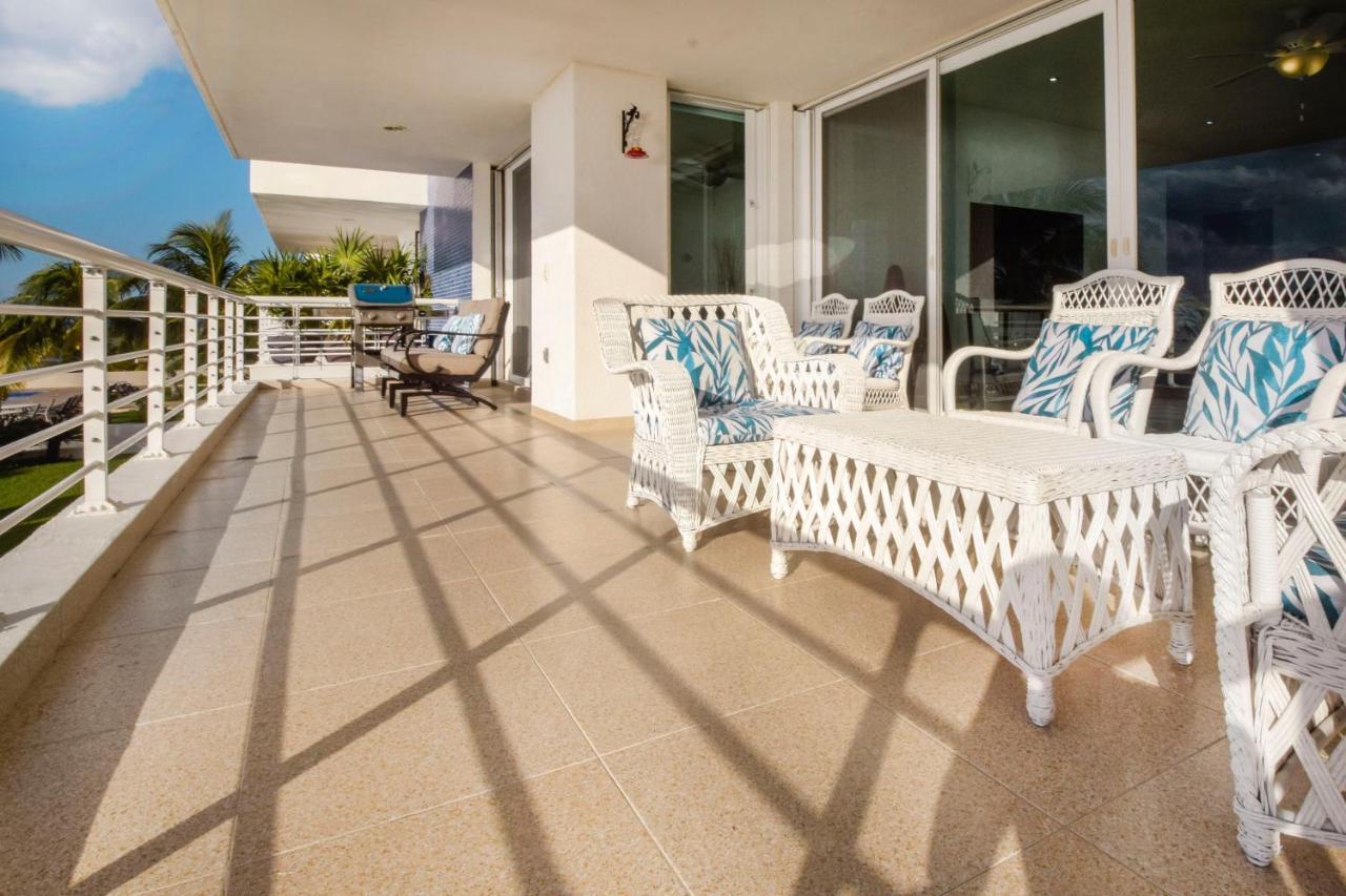 Spacious With Stellar Ocean Views 3br Nah Ha 201 Apartment Cozumel