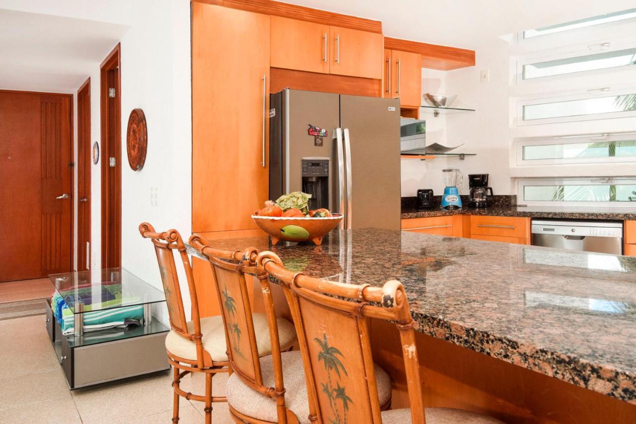 Spacious With Stellar Ocean Views 3br Nah Ha 201