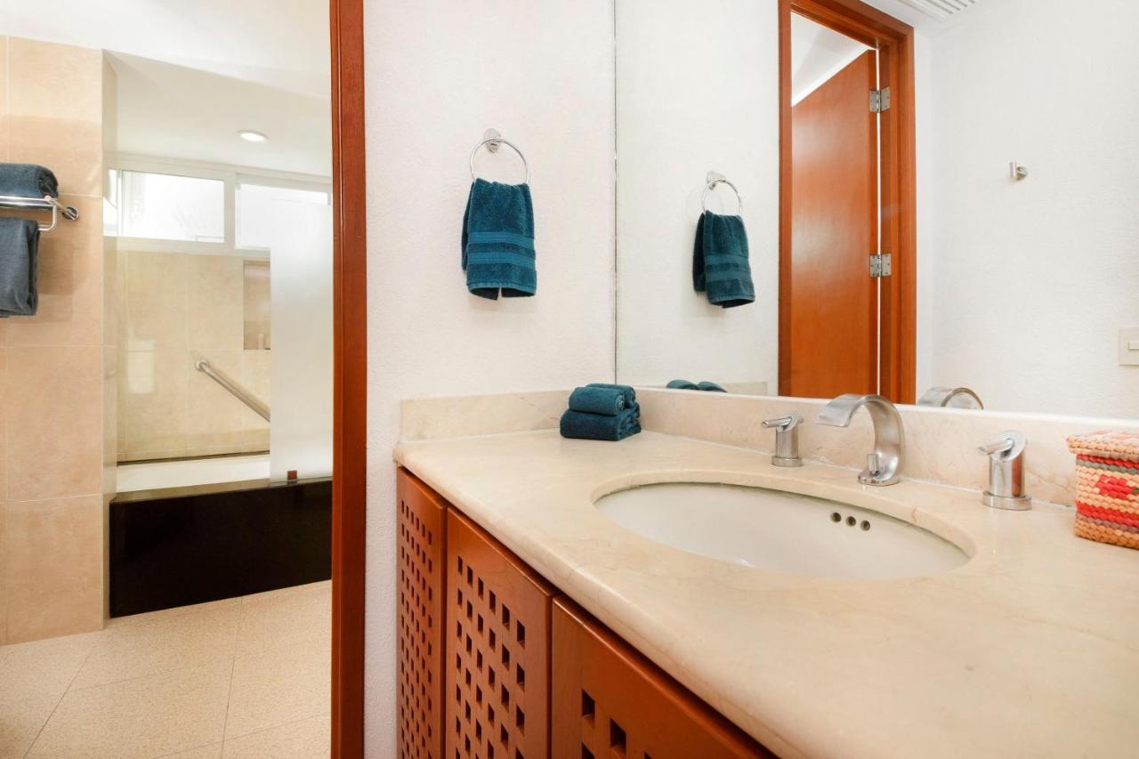 Spacious With Stellar Ocean Views 3br Nah Ha 201