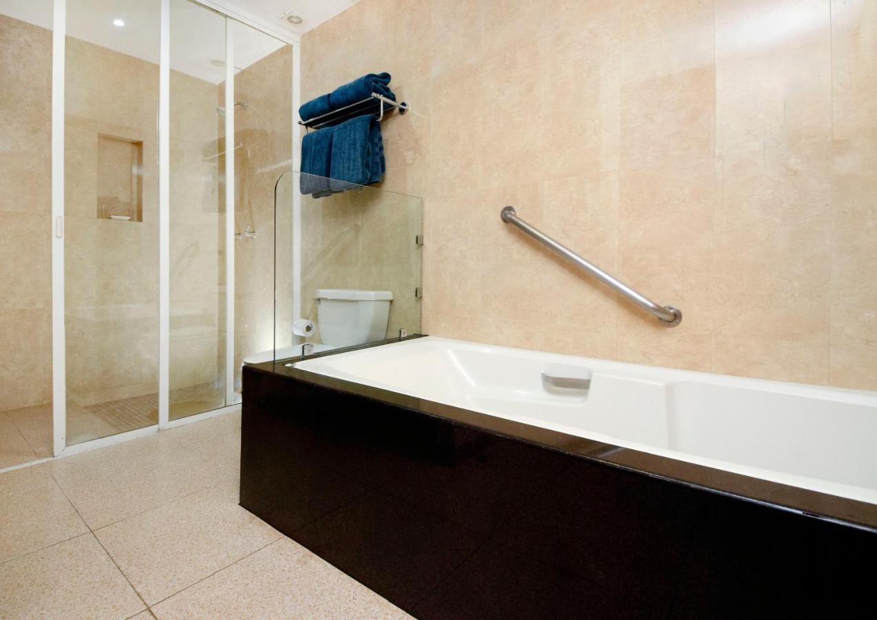 Spacious With Stellar Ocean Views 3br Nah Ha 201 Apartment *